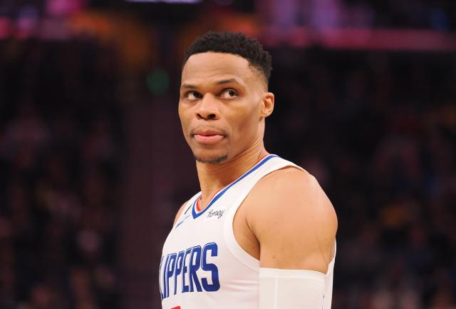 华体会官方网站-【夜读】韦少有够背，去哪儿都是当背锅侠