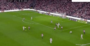 1678662279987086947.gif hth-【西甲】拉菲尼亚致胜 巴萨1比0客胜毕尔巴鄂