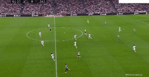 1678662161857097664.gif hth-【西甲】拉菲尼亚致胜 巴萨1比0客胜毕尔巴鄂