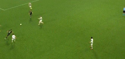 1662496714210015952.gif 华体会app官网入口-【欧冠】本泽马伤退 小熊+魔笛破门 皇马客场3比0胜